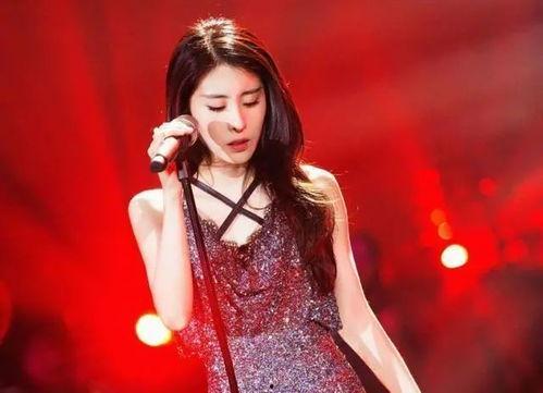 娱乐吃瓜酱女声唱的歌曲,女声演绎的欢快旋律，带你领略音乐的魅力